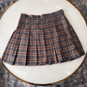 Stylish Plaid Mini Skirt in Gray and Brown